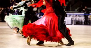 Як правильно обрати найкращий одяг та взуття для танців